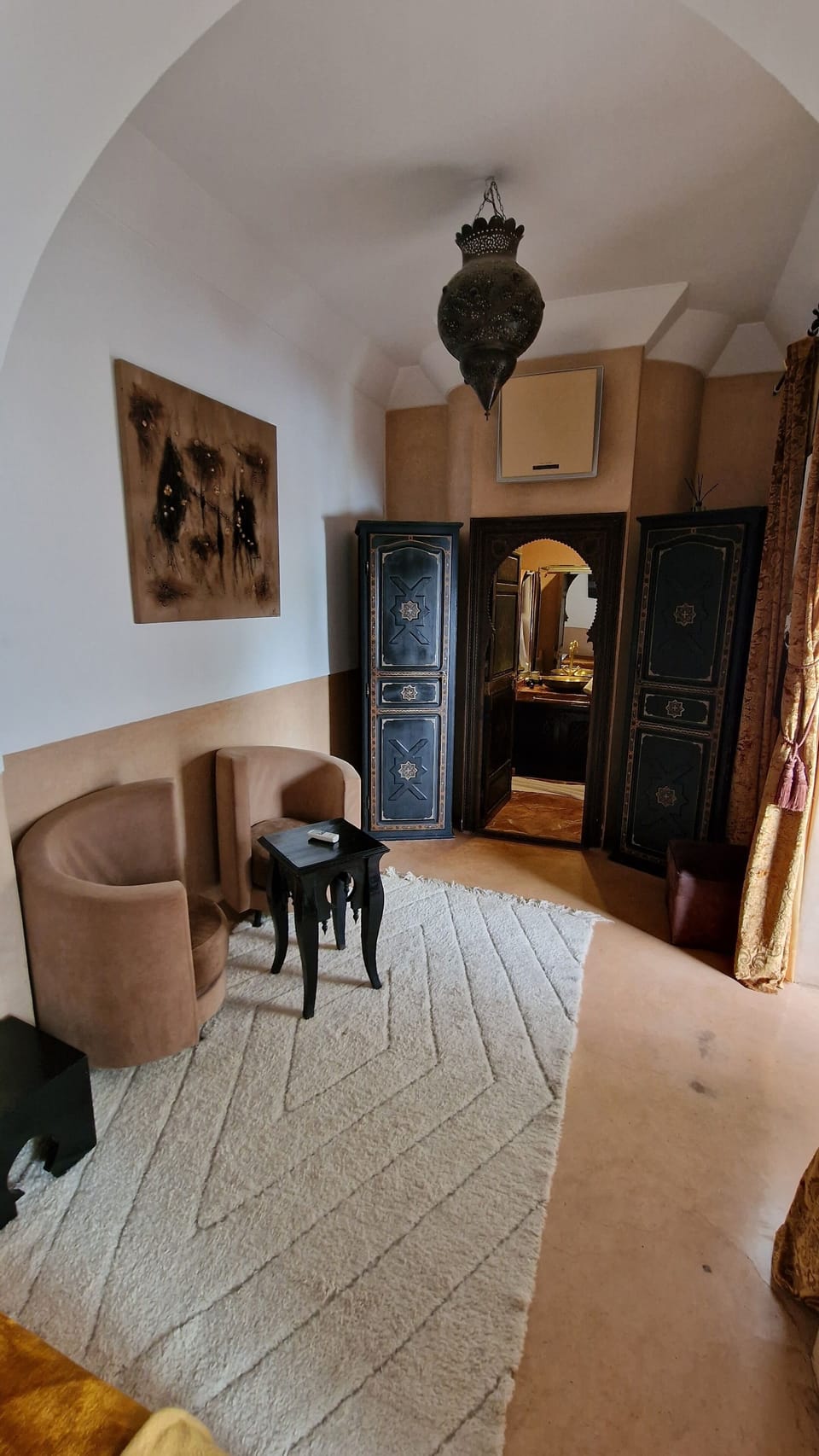 Superior Room | In-room safe, blackout drapes, iron/ironing board, free WiFi