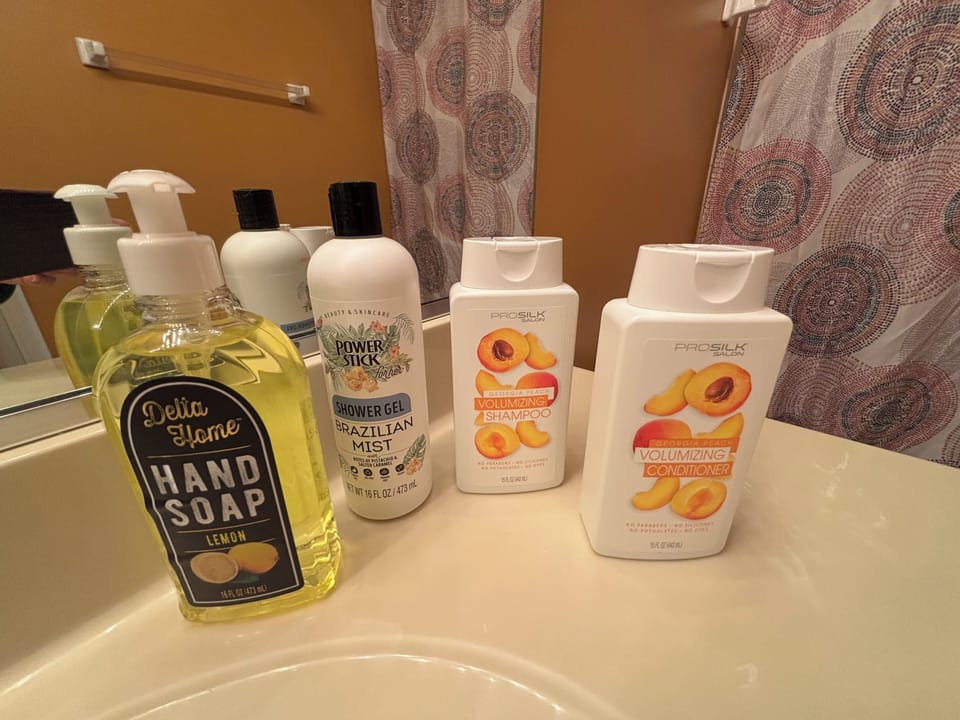 Bathroom 2 amenity provided  