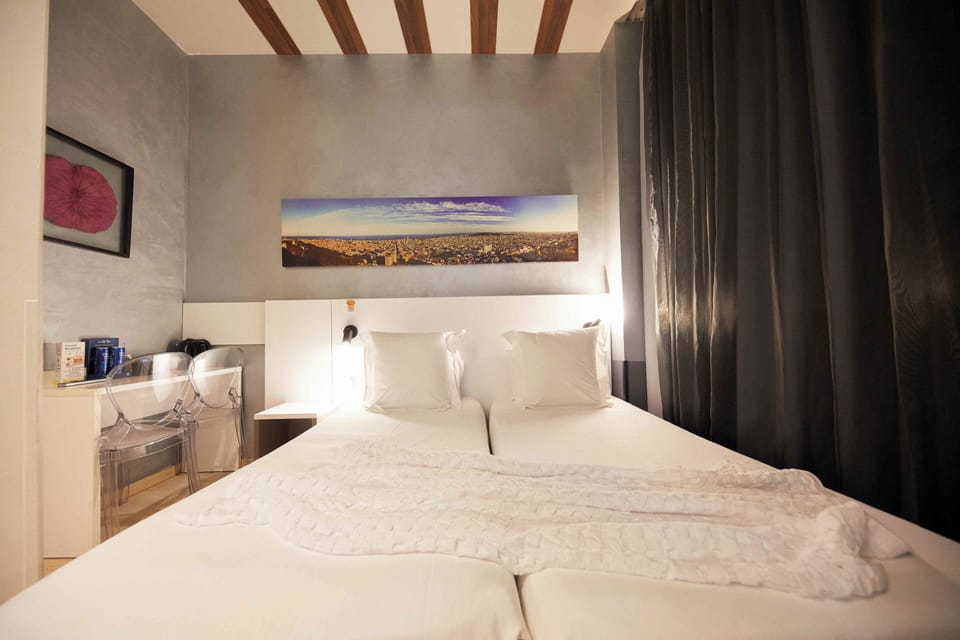 Triple Room | Down comforters, individually decorated, blackout drapes, soundproofing