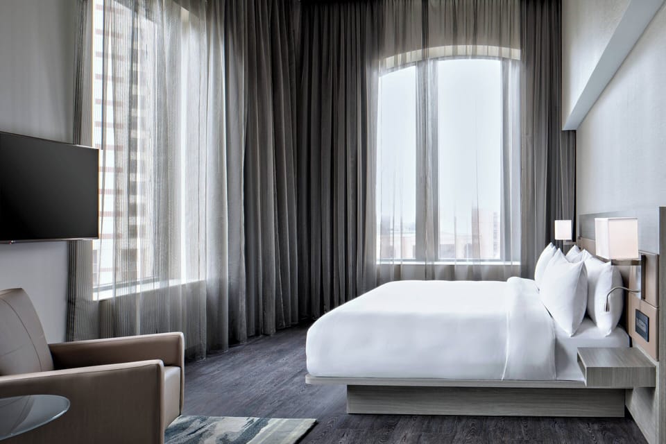 In-room safe, desk, iron/ironing board, free WiFi