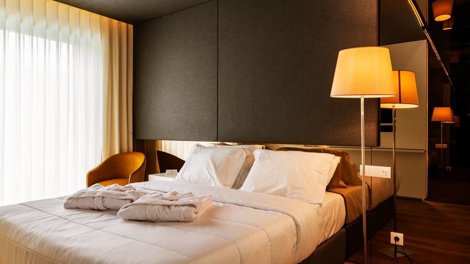 Minibar, in-room safe, individually decorated, individually furnished