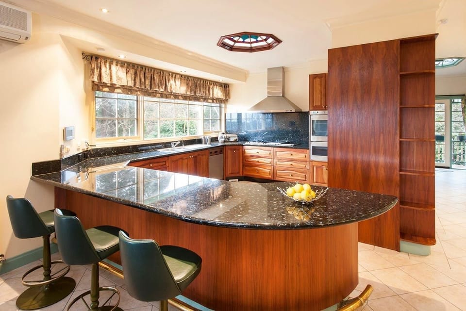 Cooinda House (Located in Olinda) | Private kitchen | Full-size fridge, microwave, stovetop, electric kettle