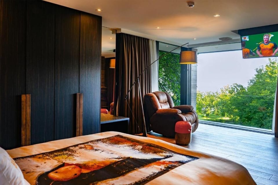Grand Cottage, 2 Bedrooms | Premium bedding, minibar, in-room safe, individually decorated