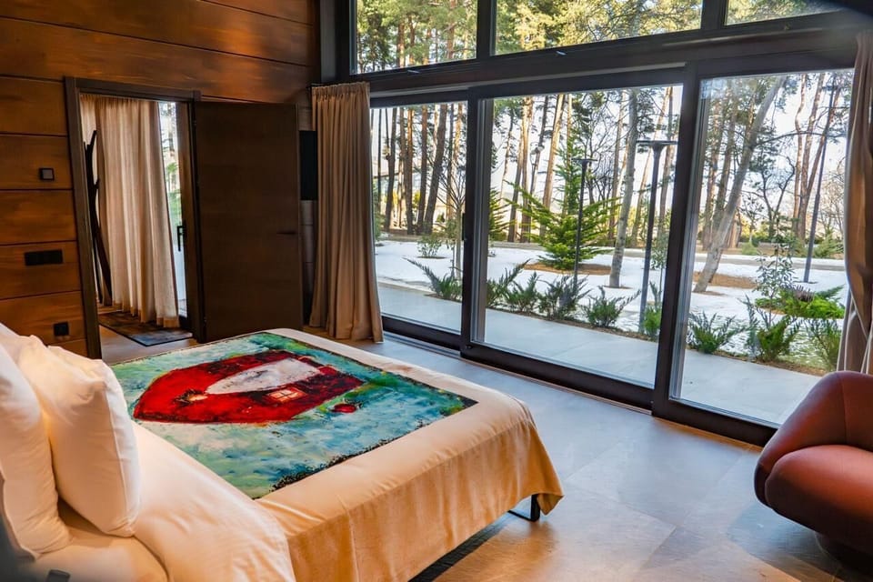 Grand Chalet | Premium bedding, minibar, in-room safe, individually decorated