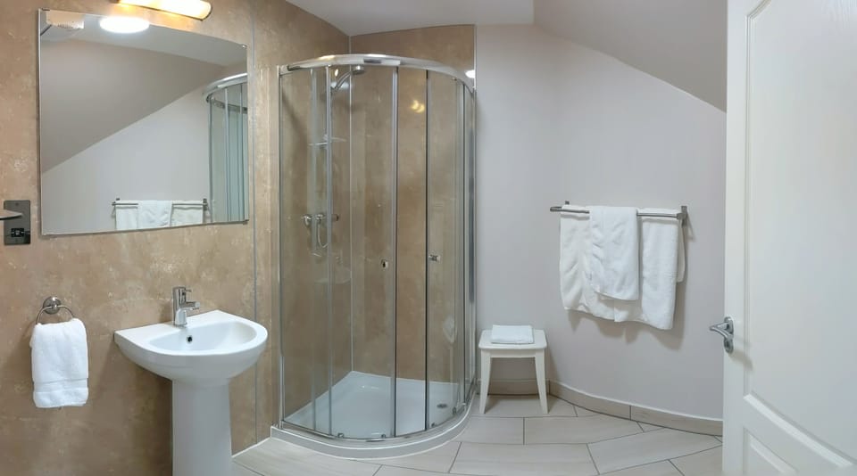 Designer toiletries, towels