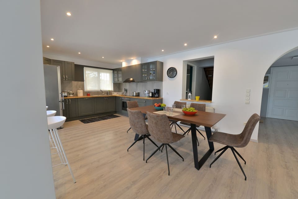 Luxury Villa, 4 Bedrooms, Sea View | Private kitchen | Full-size fridge, microwave, oven, stovetop