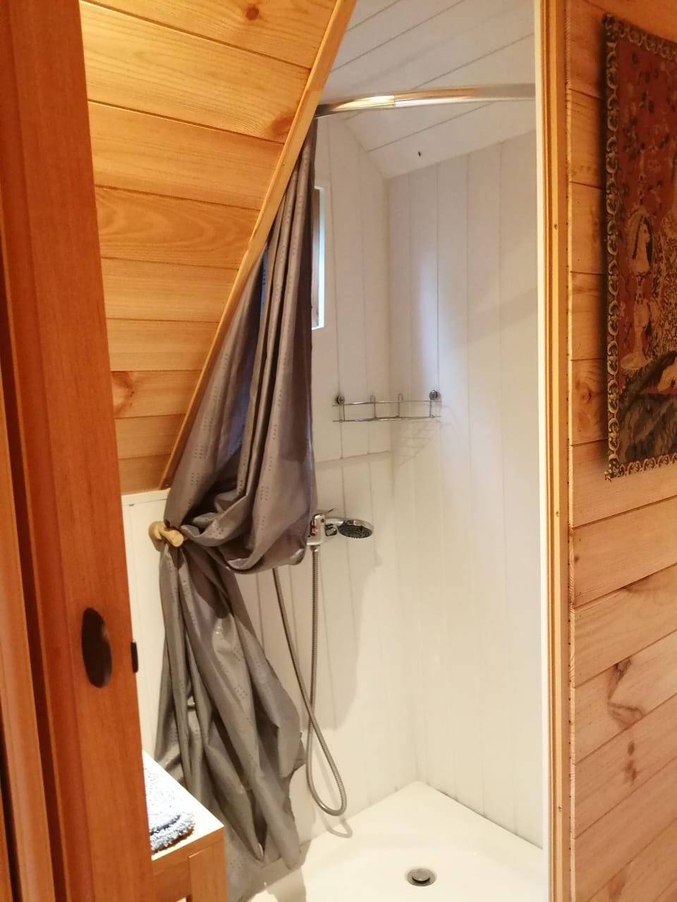 Cabin | Room amenity