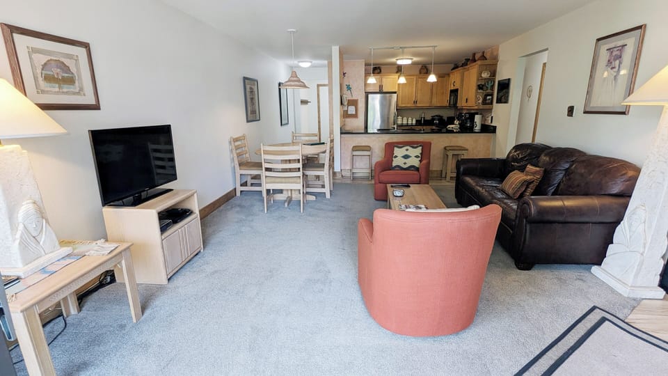 Beaver Creek West Condo L-3 living room & kitchen