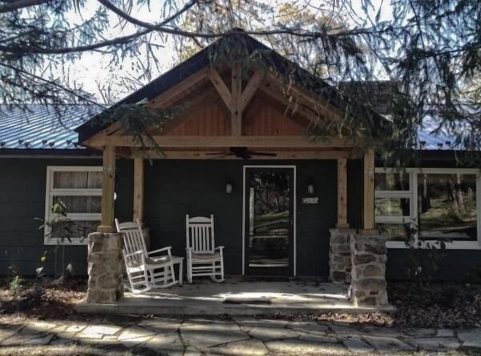Front Porch from walkway