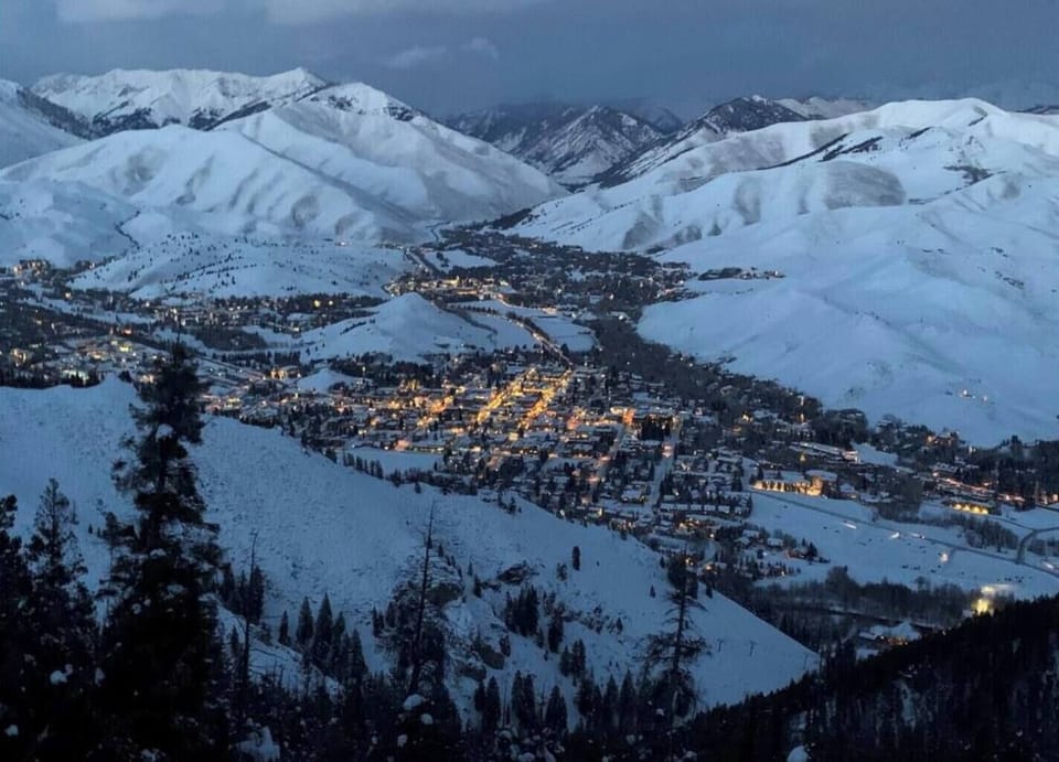 Beautiful view of Ketchum/Sun 
Valley from the Roundhouse.