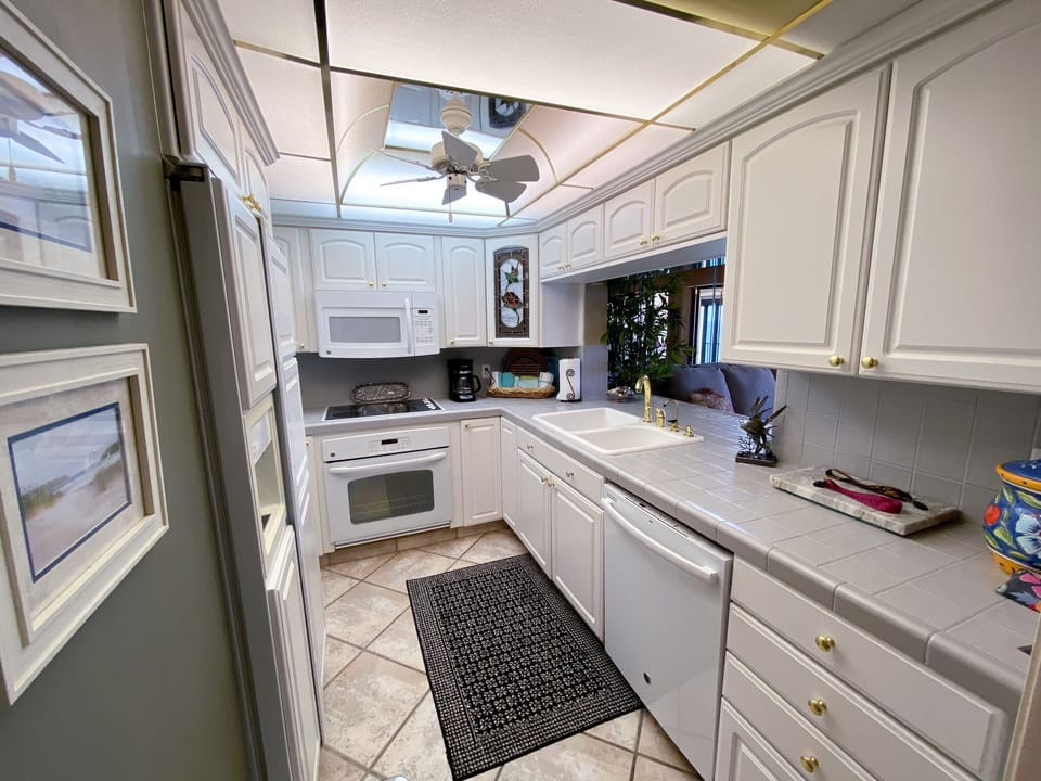 Kitchen with GE Elite appliances and Whirlpool Ice Machine