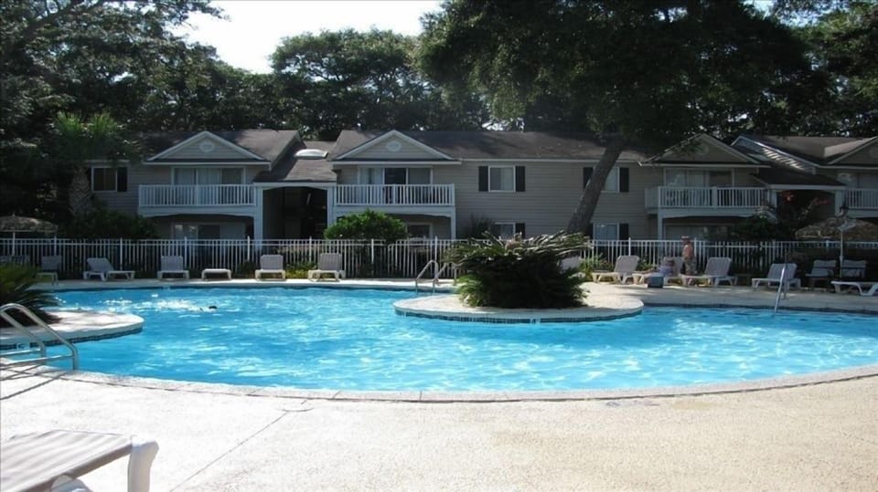 Our Condo is second one in from the left ground floor.