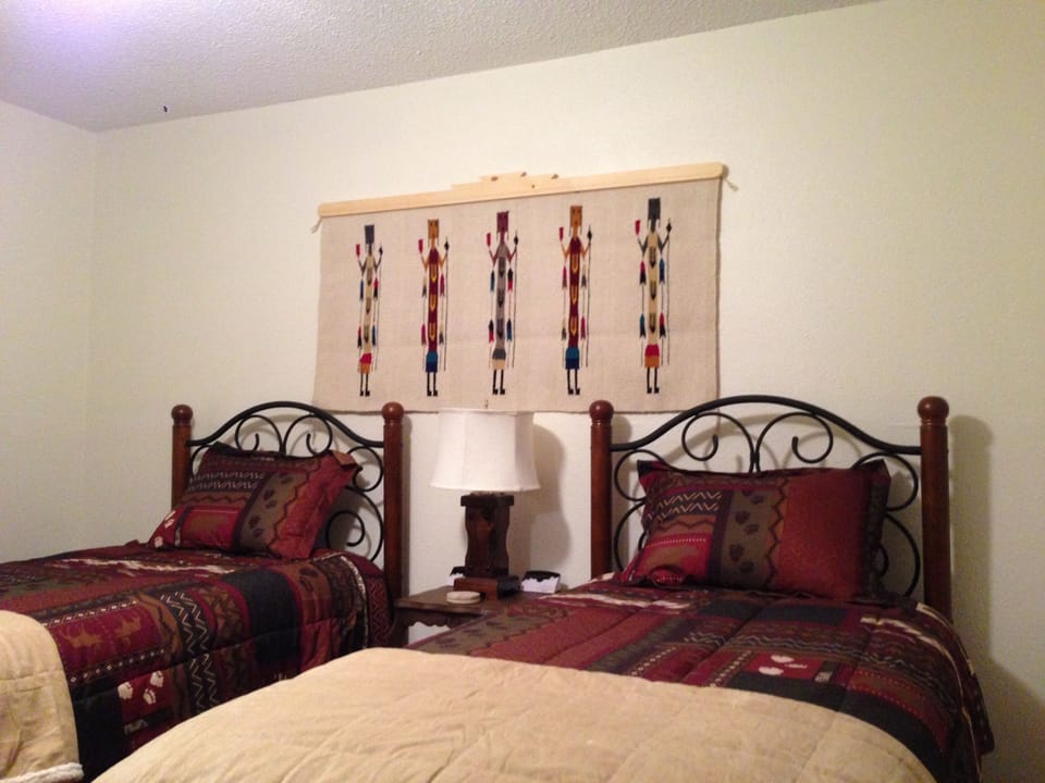 Guest bedroom