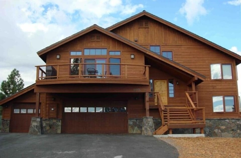 Tahoe Summit Chalet