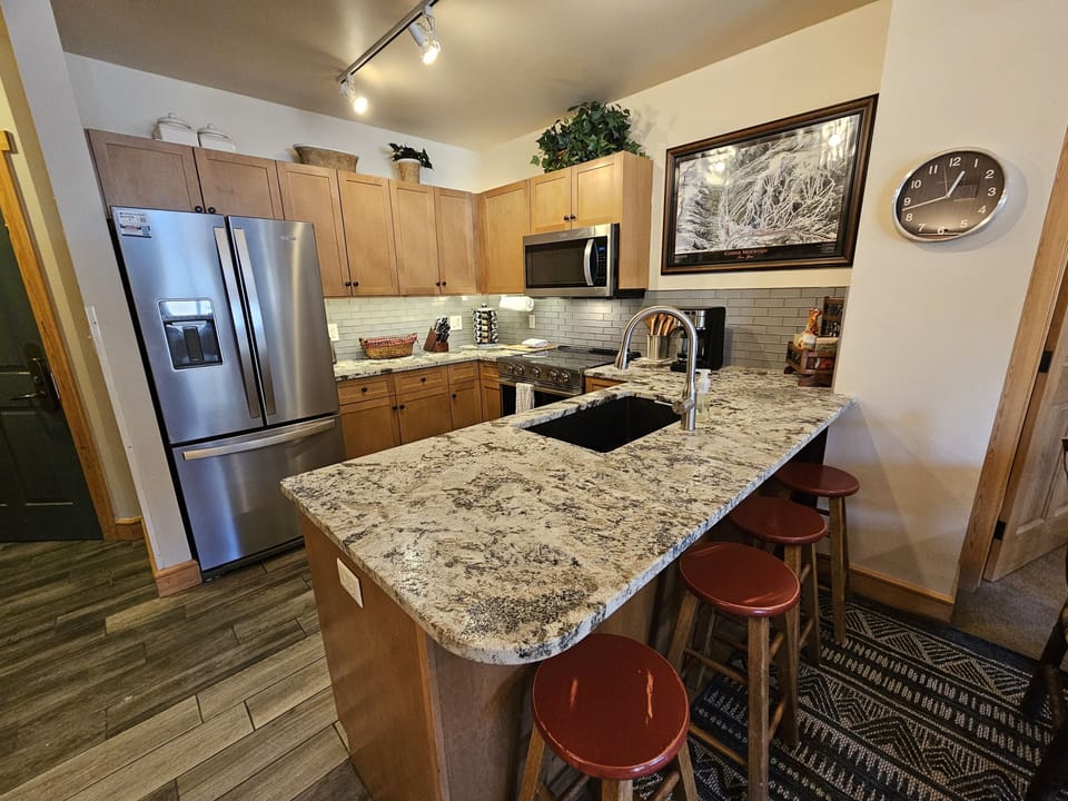 another view of the kitchen