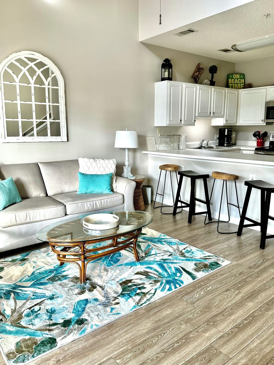 Open kitchen-den floor plan