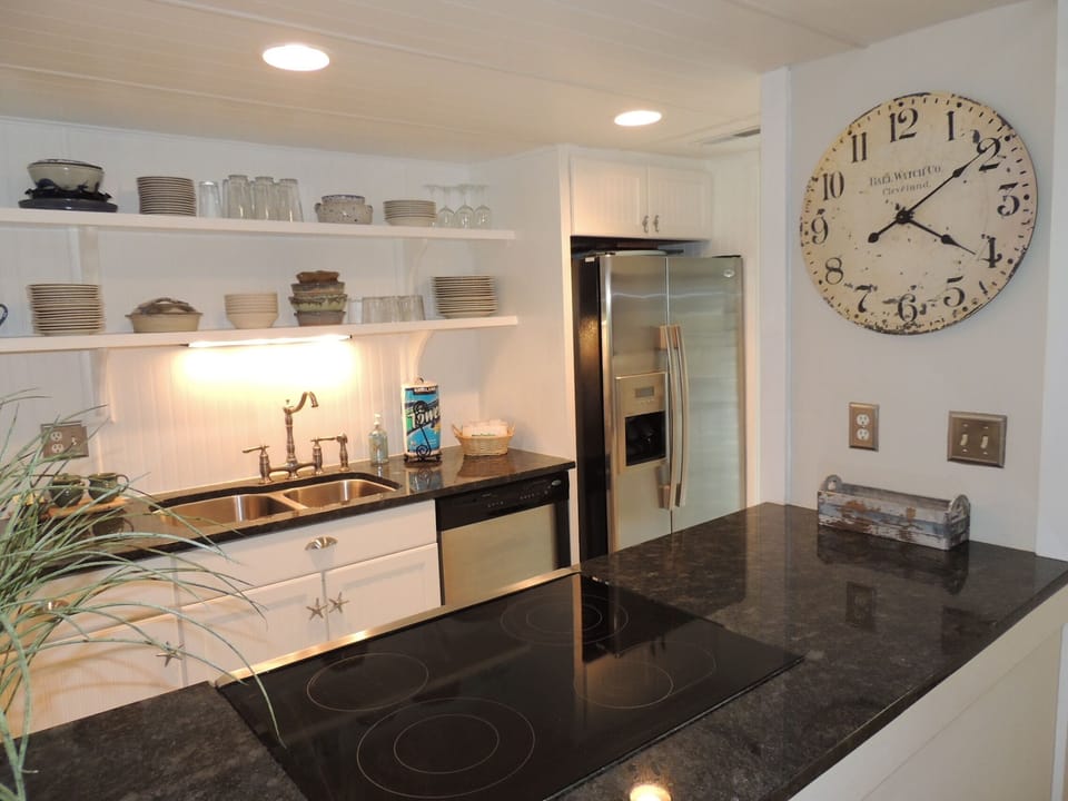 Fully stocked kitchen with Kitchen-Aid appliance