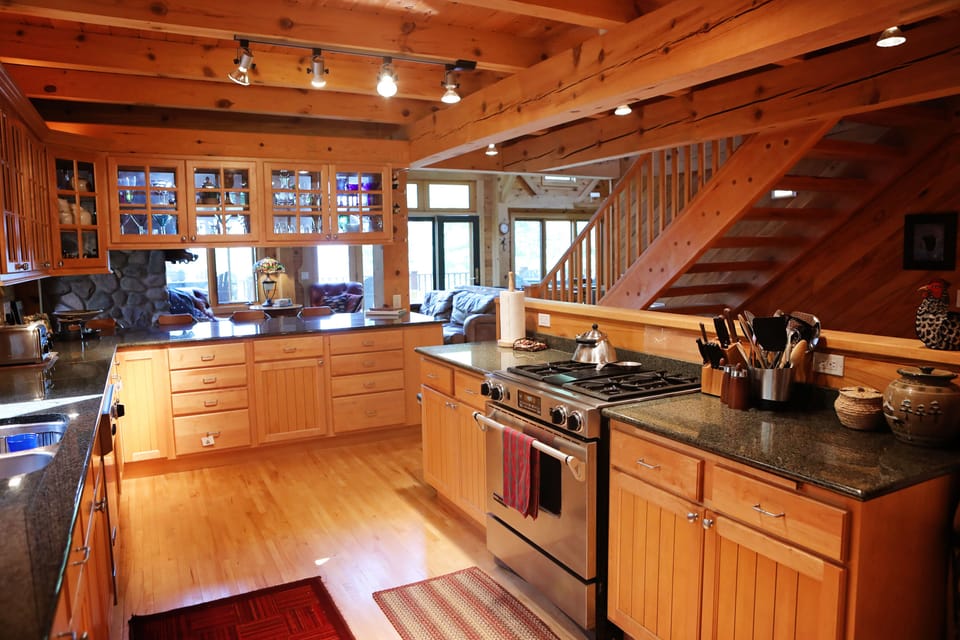 You can actually have "too many cooks" in this kitchen!  It's plenty big!