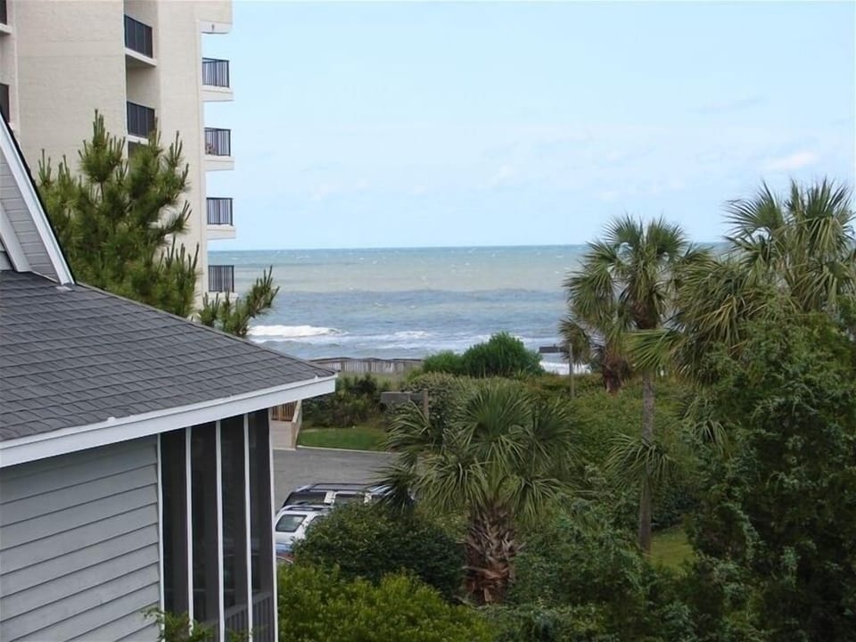Ocean view from 2nd floor deck.
