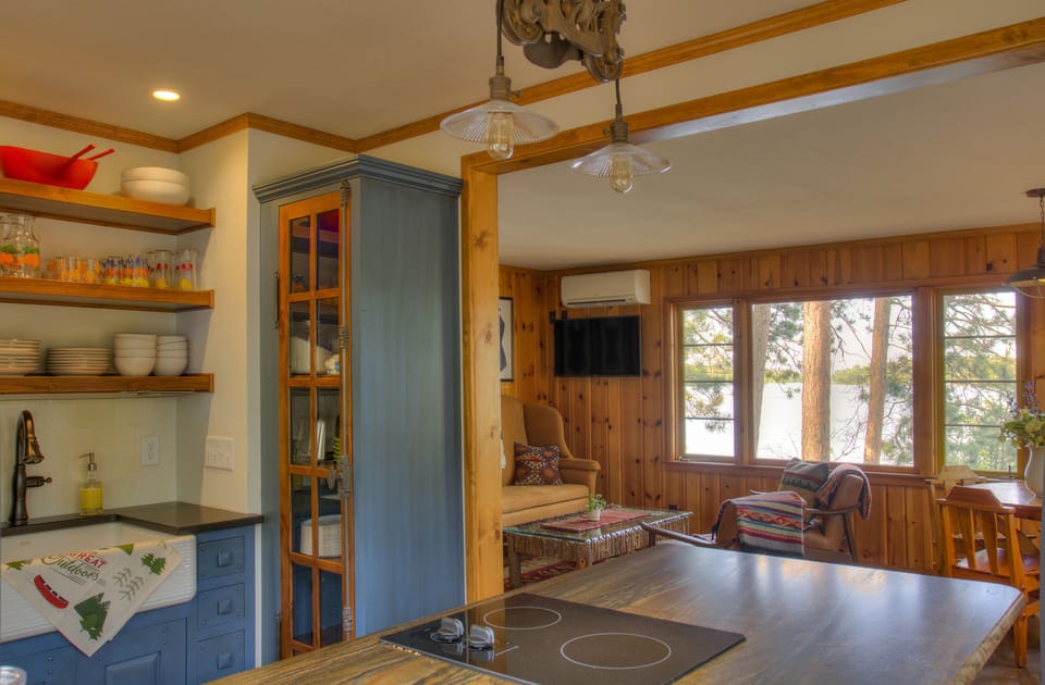 Main Cabin - Kitchen