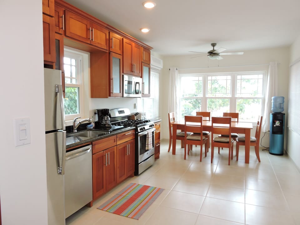 Ginger House Kitchen Dining area