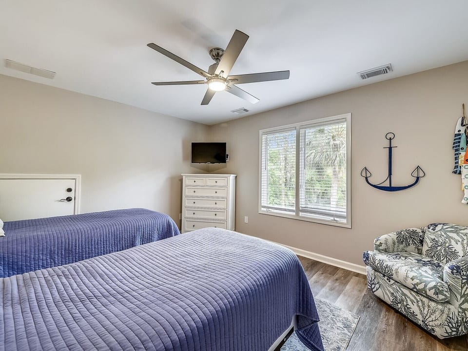 Twin Bedroom at 2 Oyster Catcher