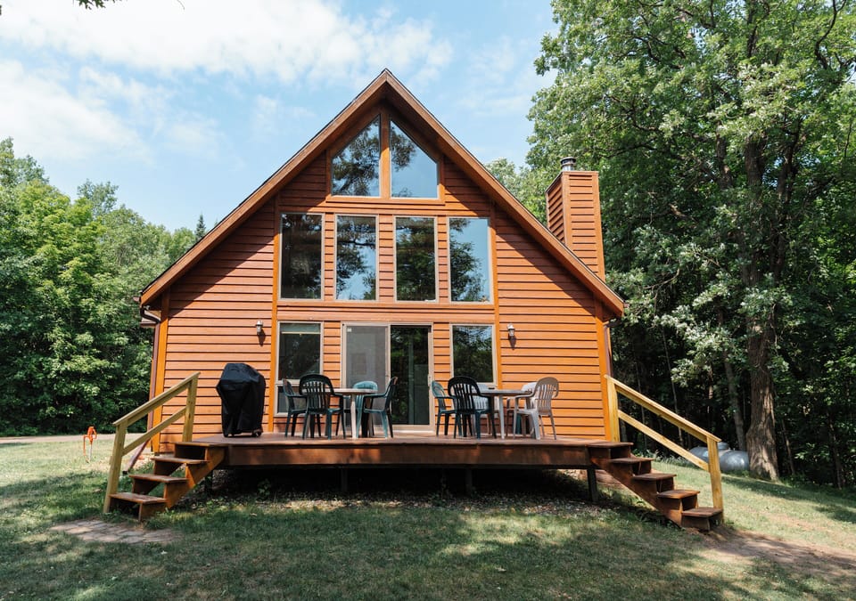 Front of house facing lake