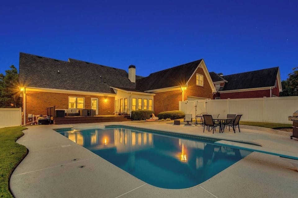 "House was great, pool was even better. Lovely home. We had 13 people and fit everyone with two to a bed, plus the couches."