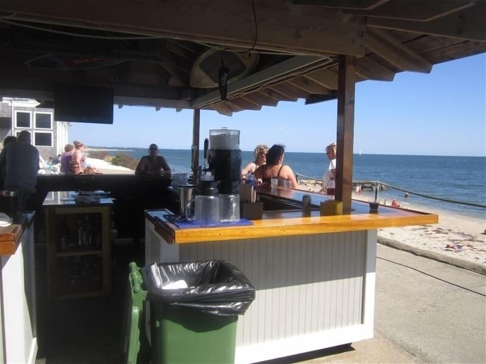Ocean House Beach Bar