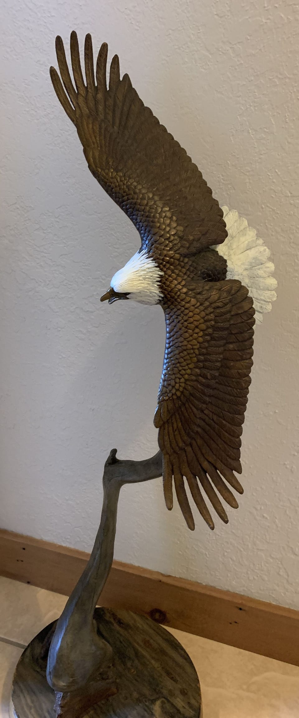The Eagle View Apartment's mascot, a bronze eagle by wildlife sculptor Bill Hunt
