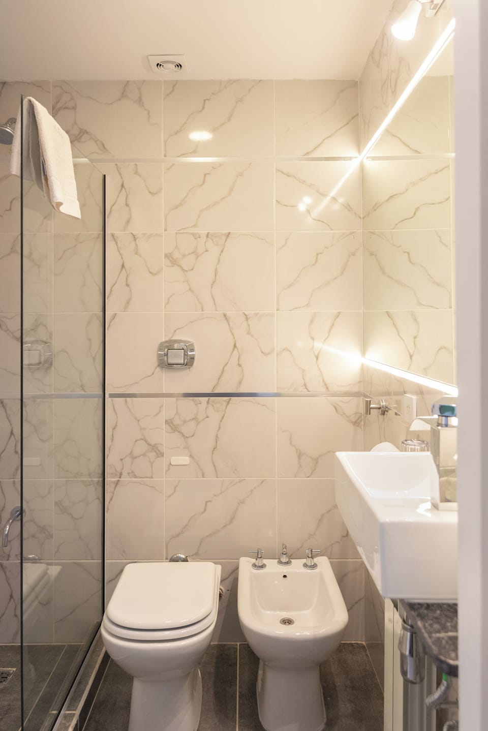 Standard Double or Twin Room, City View | Bathroom | Combined shower/tub, deep soaking tub, rainfall showerhead