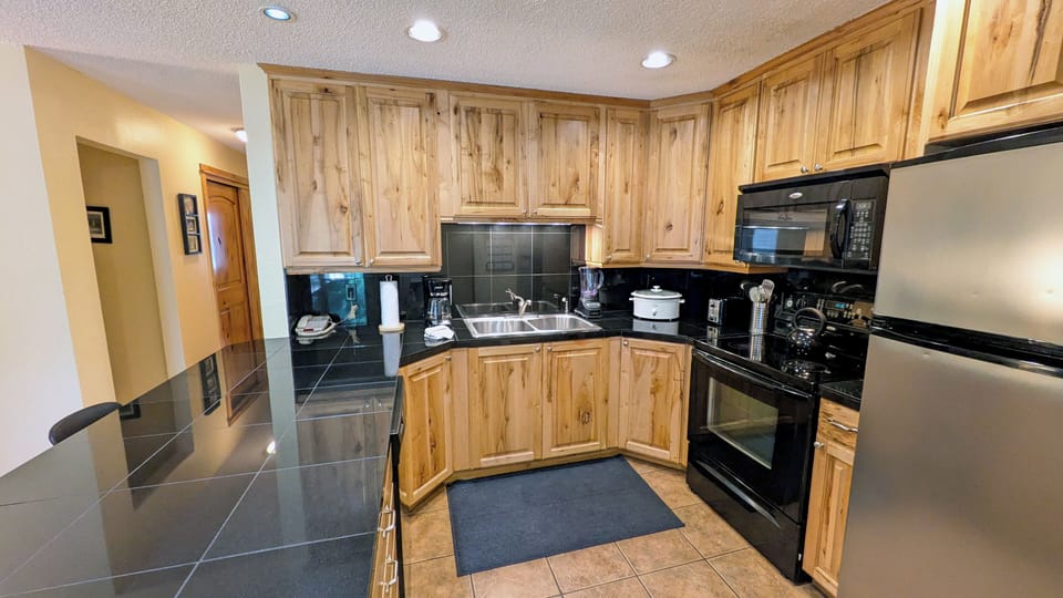 Beaver Creek West Condo U-1 kitchen 