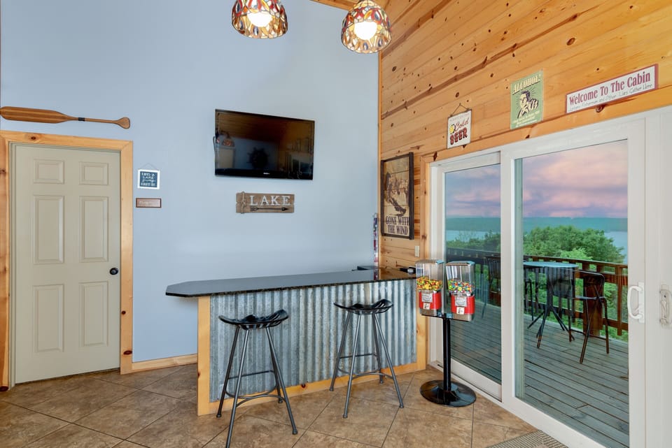 Blue Water Ridge Bar