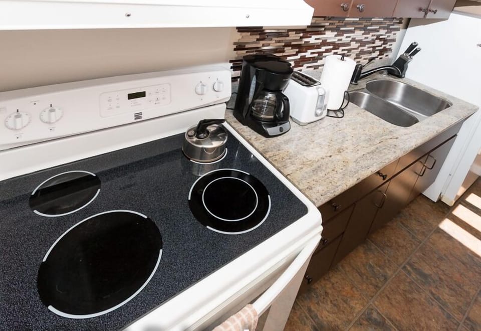 Kitchen (separate kitchen)