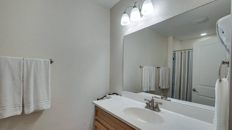 Shared Bath