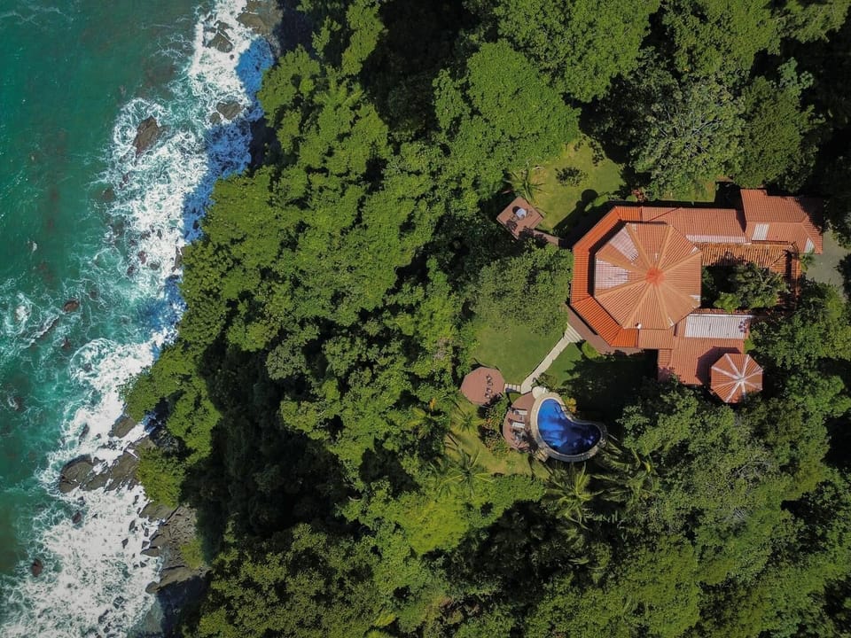 Scenic 10-minute trail to a secluded beach.