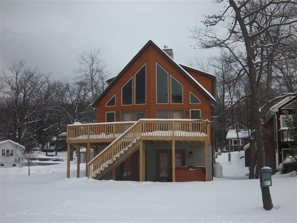 Winter picture of house