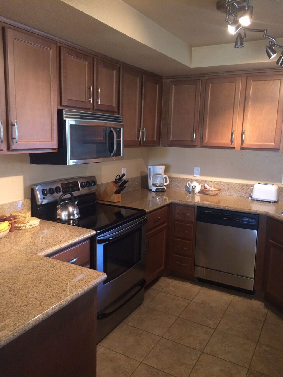Fully equipped kitchen