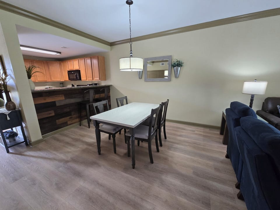 Dining and bar seating