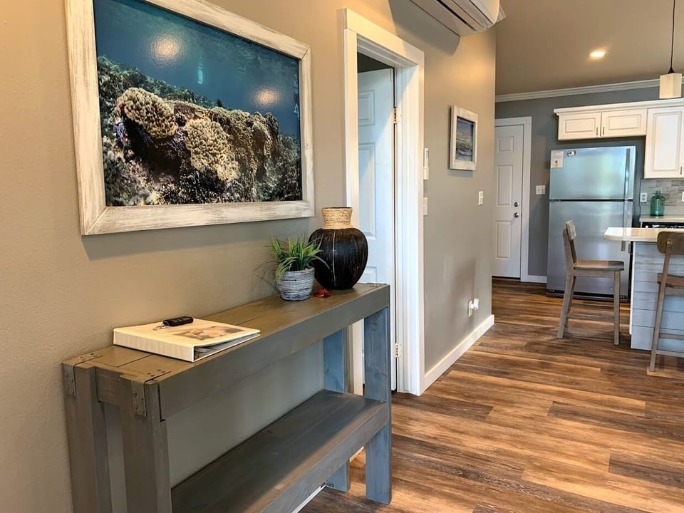 Entrance & door to master bedroom