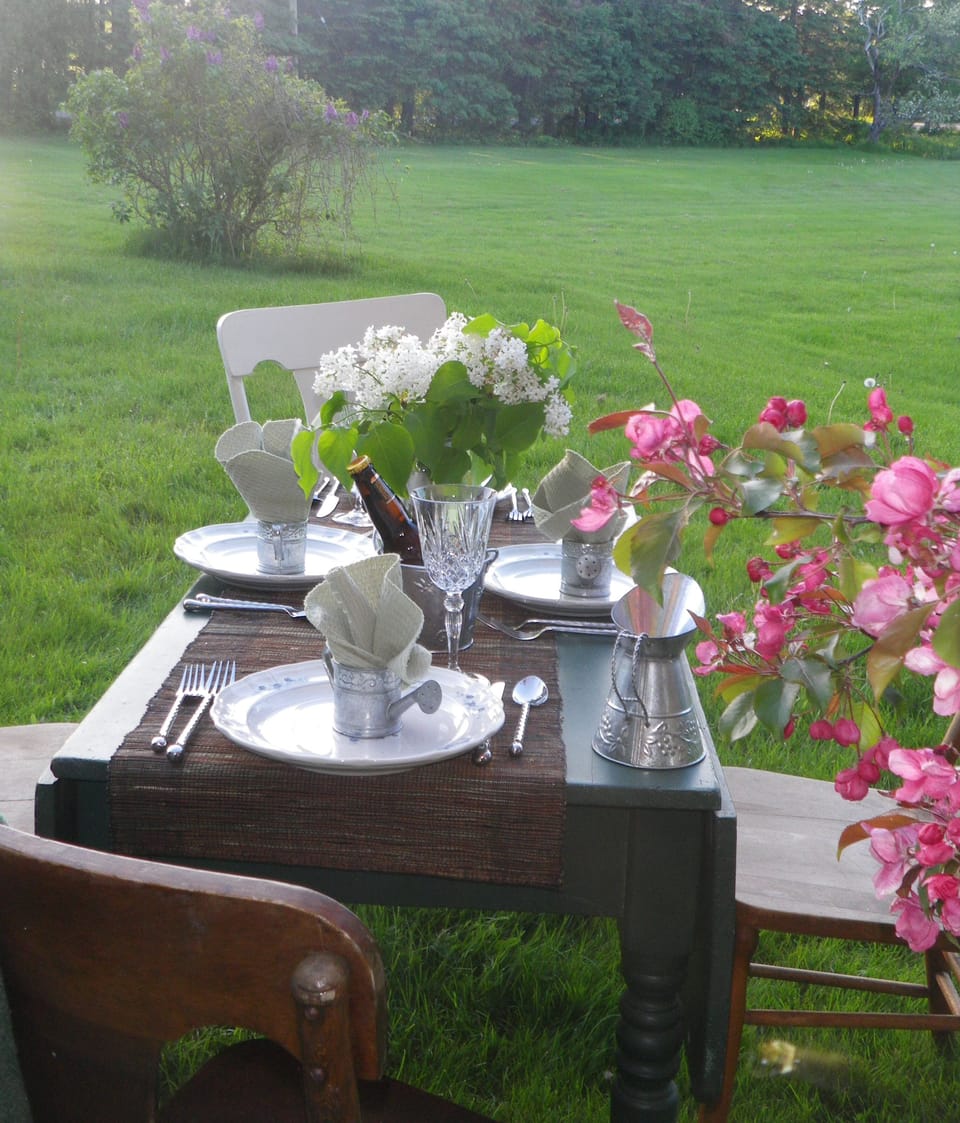 Outdoor dining