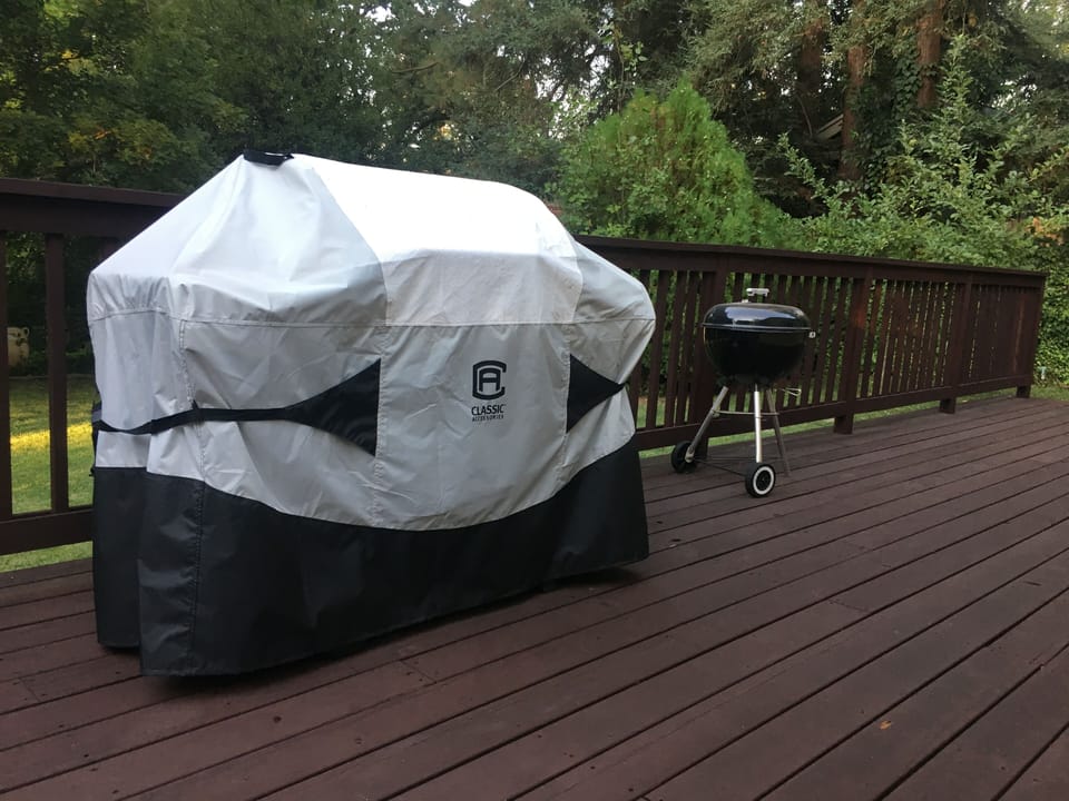Gas and charcoal BBQ’s