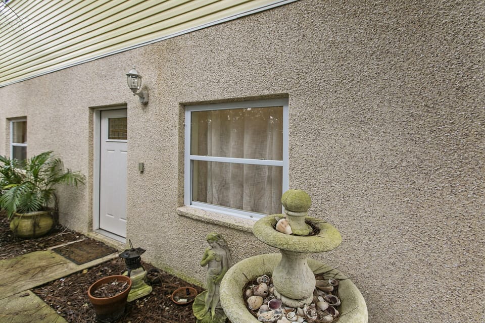 Front Entrance Ground Floor Easy Access