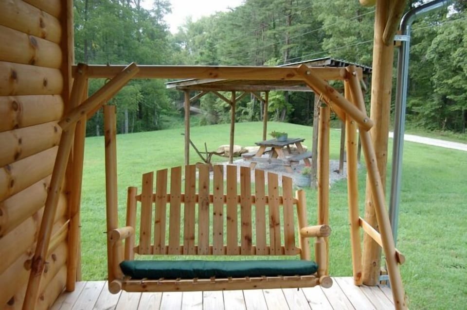 Relaxing front porch swing