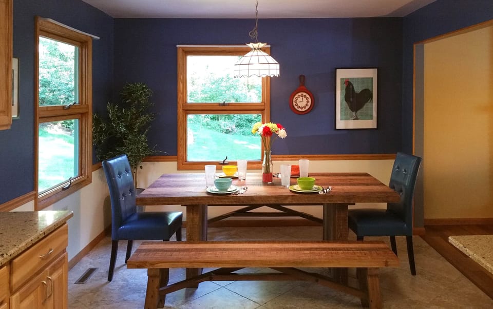 Dining Room- seats 6 to 8