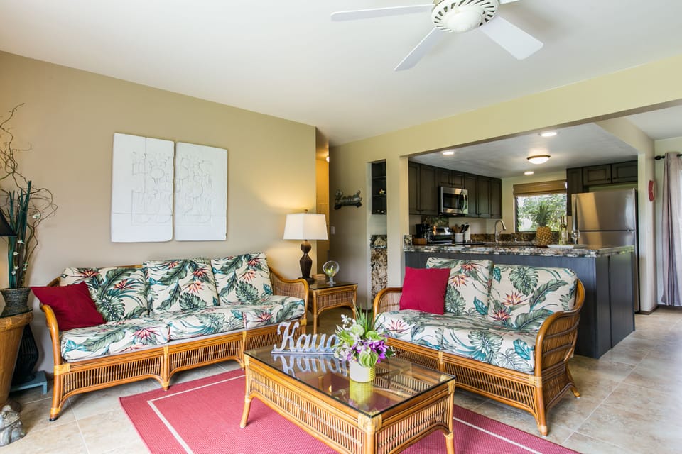 Living and kitchen 