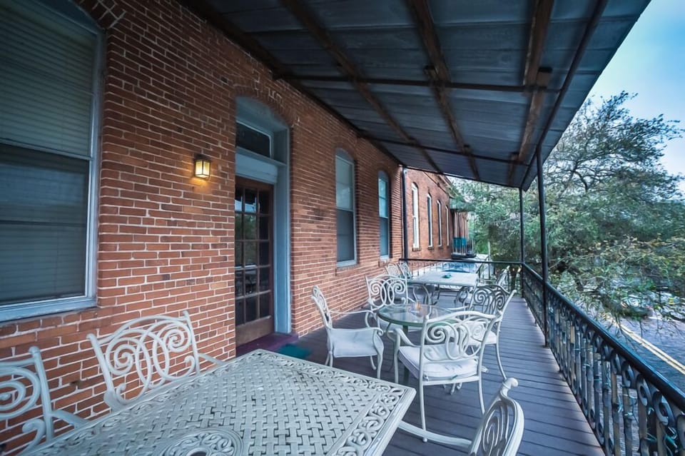 Private balcony overlooking 9th ave, plenty of seating for large dinner parties