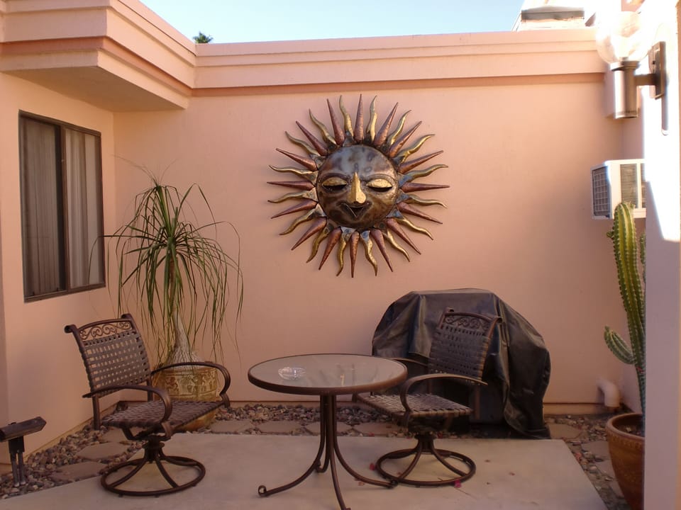 Courtyard dining