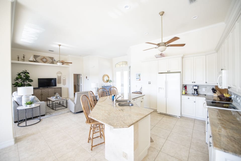Spacious kitchen