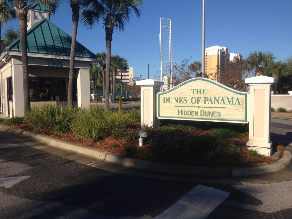 Entrance to the Dunes of Panama - We want it to feel like home!